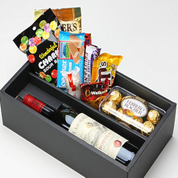 Japanese Snack Gift Box – Juice with Chocolates