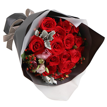 Deliver Flowers to Japan – 12 Red Roses